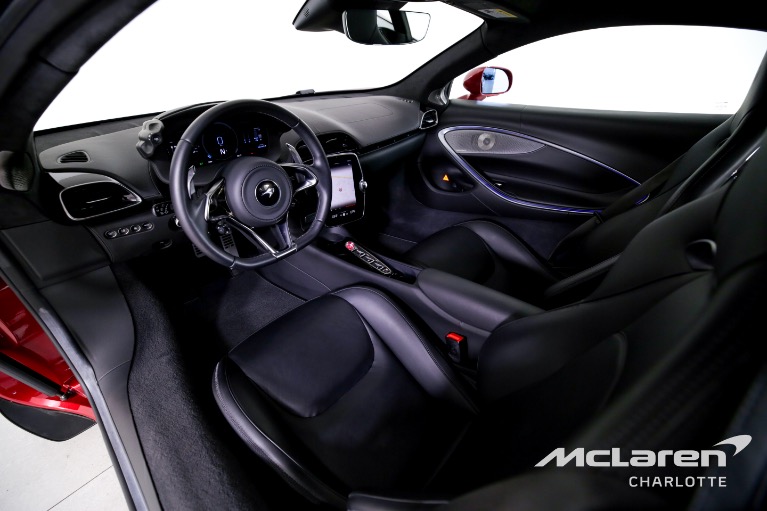 Used-2023-McLaren-Artura