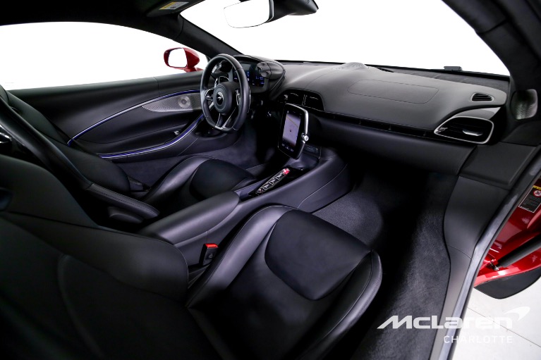 Used-2023-McLaren-Artura