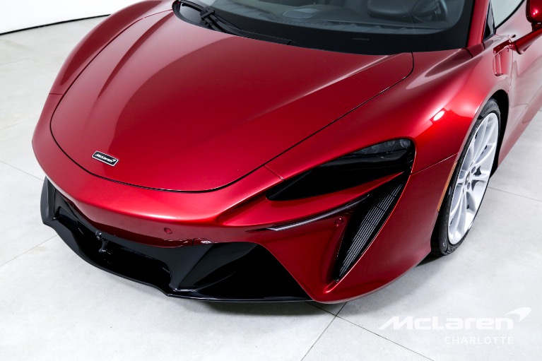 Used-2023-McLaren-Artura