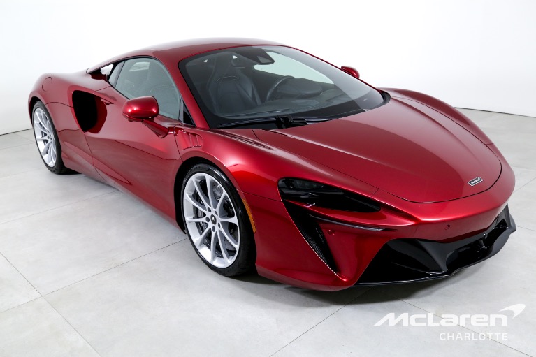 Used-2023-McLaren-Artura
