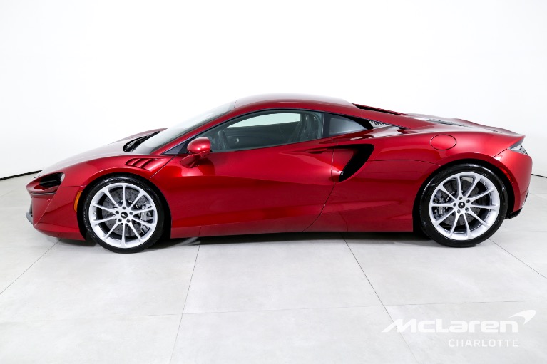 Used-2023-McLaren-Artura