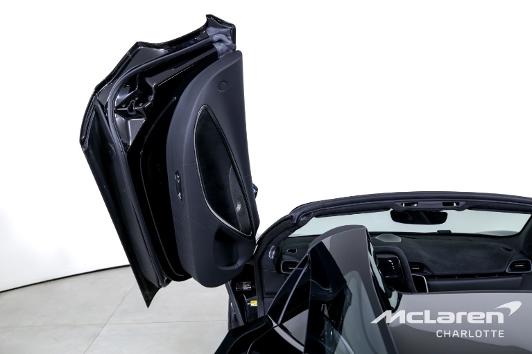 Used-2025-McLaren-Artura-Spider-TechLux