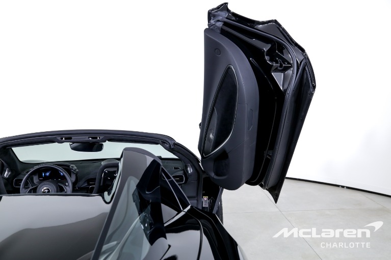 Used-2025-McLaren-Artura-Spider-TechLux
