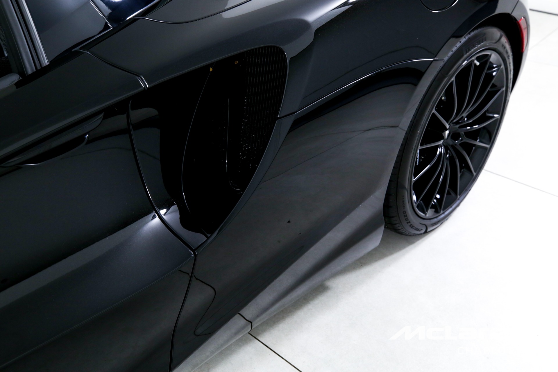 Used 2025 McLaren Artura Spider TechLux | Charlotte, NC