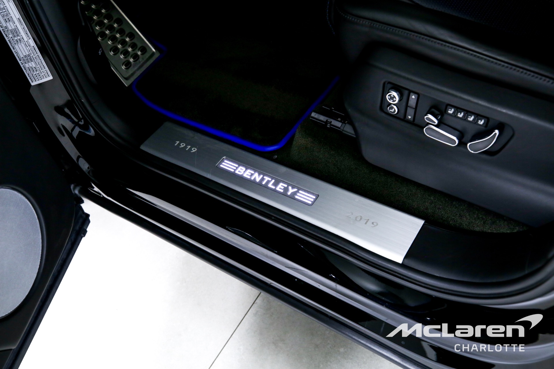 Used 2020 Bentley Bentayga V8 DESIGN EDITION | Charlotte, NC