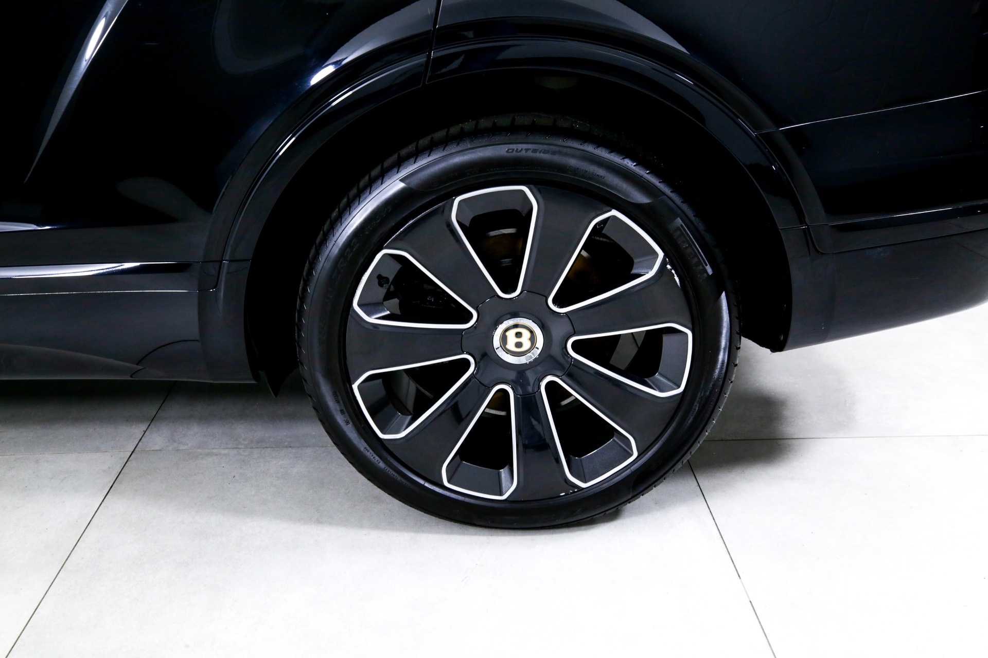 Used 2020 Bentley Bentayga V8 DESIGN EDITION | Charlotte, NC