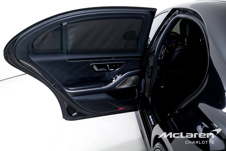 Used-2023-Mercedes-Benz-S-Class-S-500-4MATIC