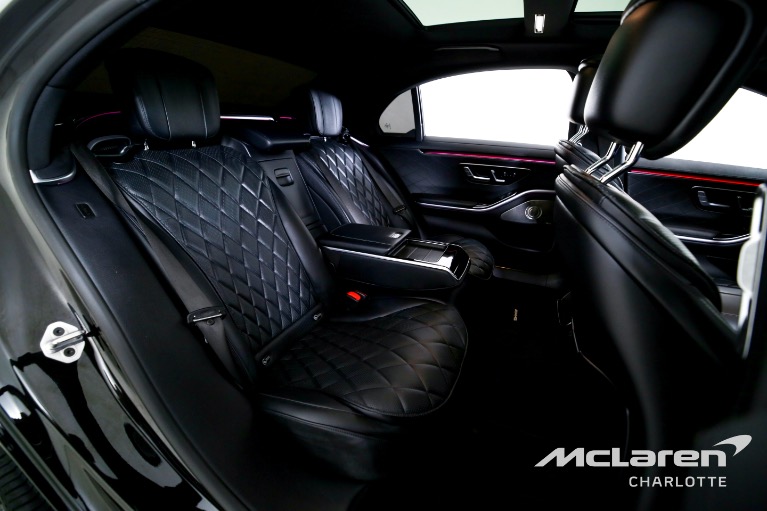 Used-2023-Mercedes-Benz-S-Class-S-500-4MATIC