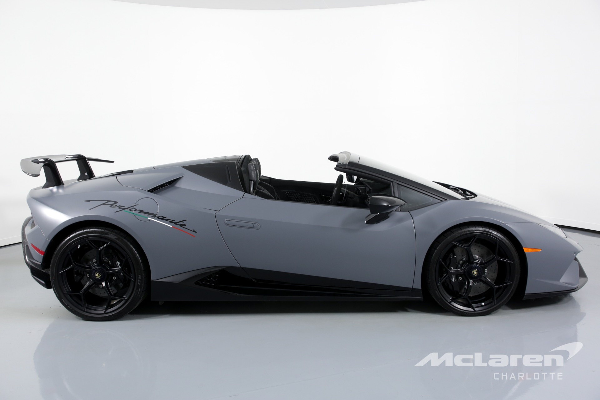 Used 2018 Lamborghini Huracan LP 640-4 Performante Spyder | Charlotte, NC