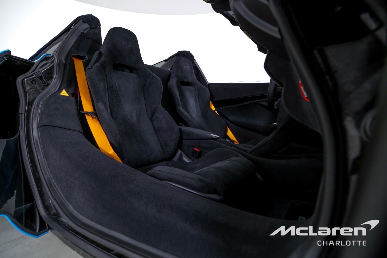 Used-2025-MCLAREN-750S-Spider