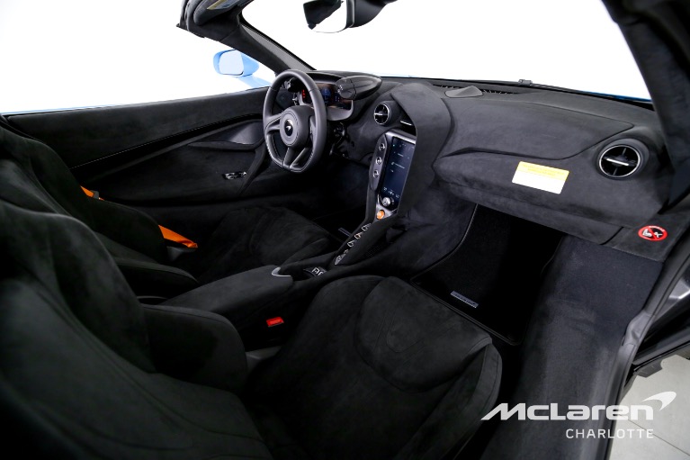 Used-2025-MCLAREN-750S-Spider