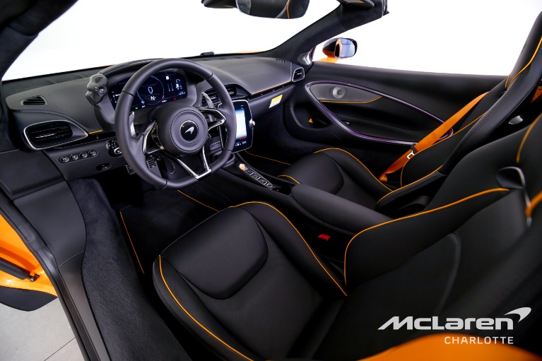 Used-2025-McLaren-Artura-Spider-TechLux