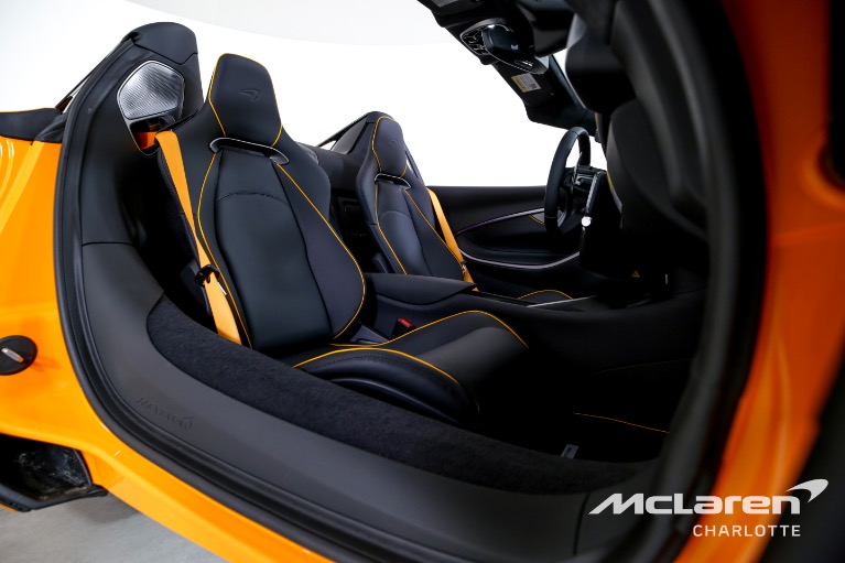 Used-2025-McLaren-Artura-Spider-TechLux