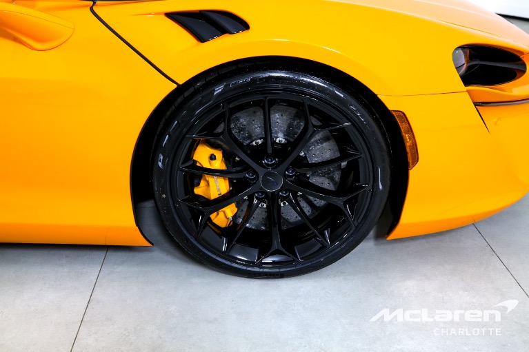 Used-2025-McLaren-Artura-Spider-TechLux