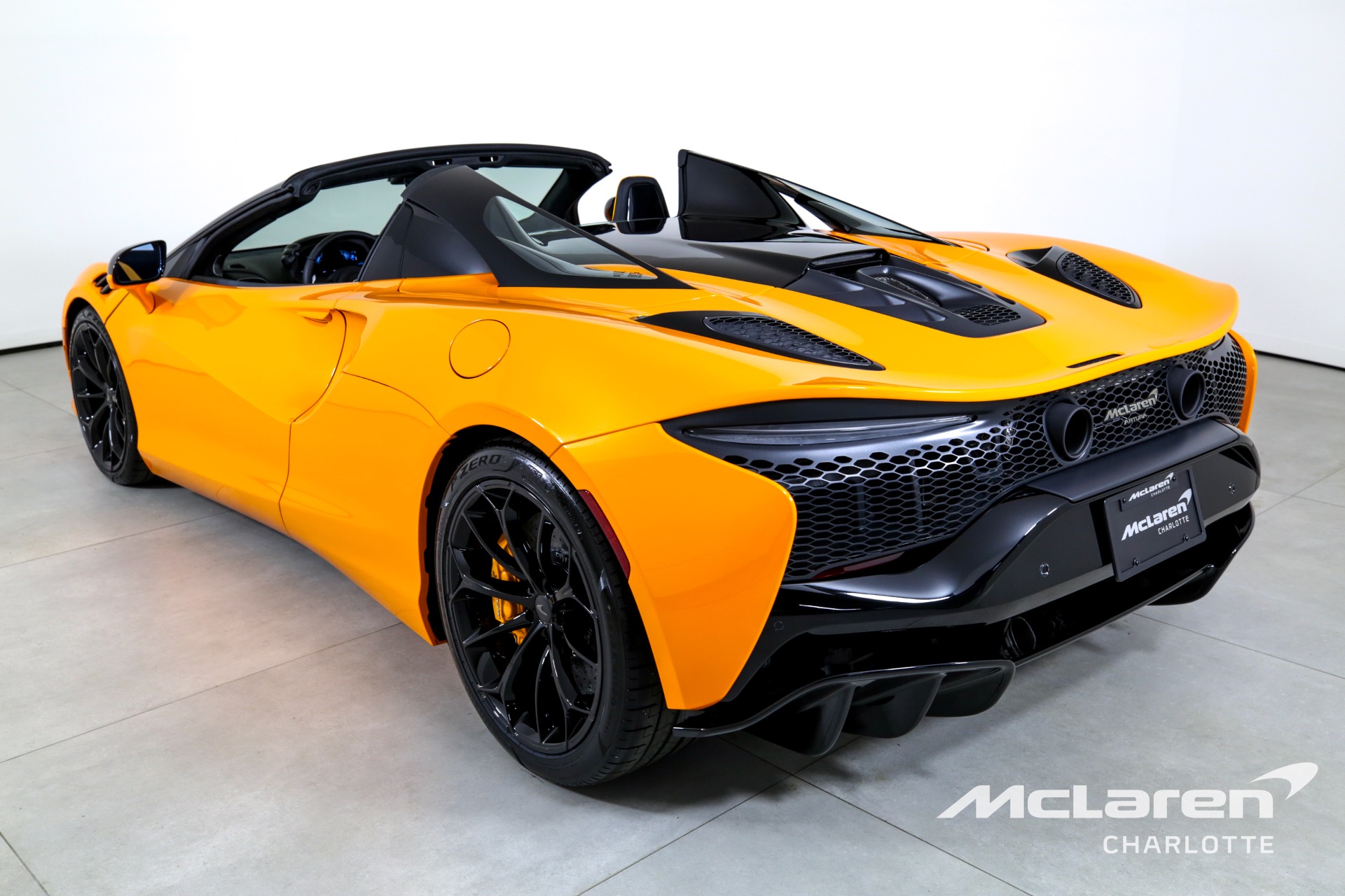 Used 2025 McLaren Artura Spider TechLux | Charlotte, NC