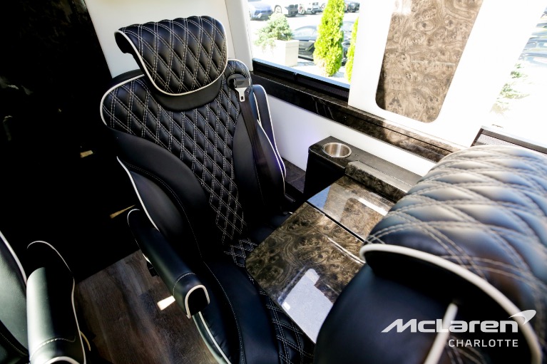 Used-2022-Mercedes-Benz-Sprinter-2500