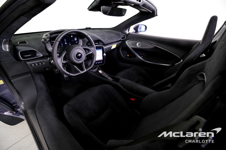 Used-2025-McLaren-Artura-Spider-TechLux