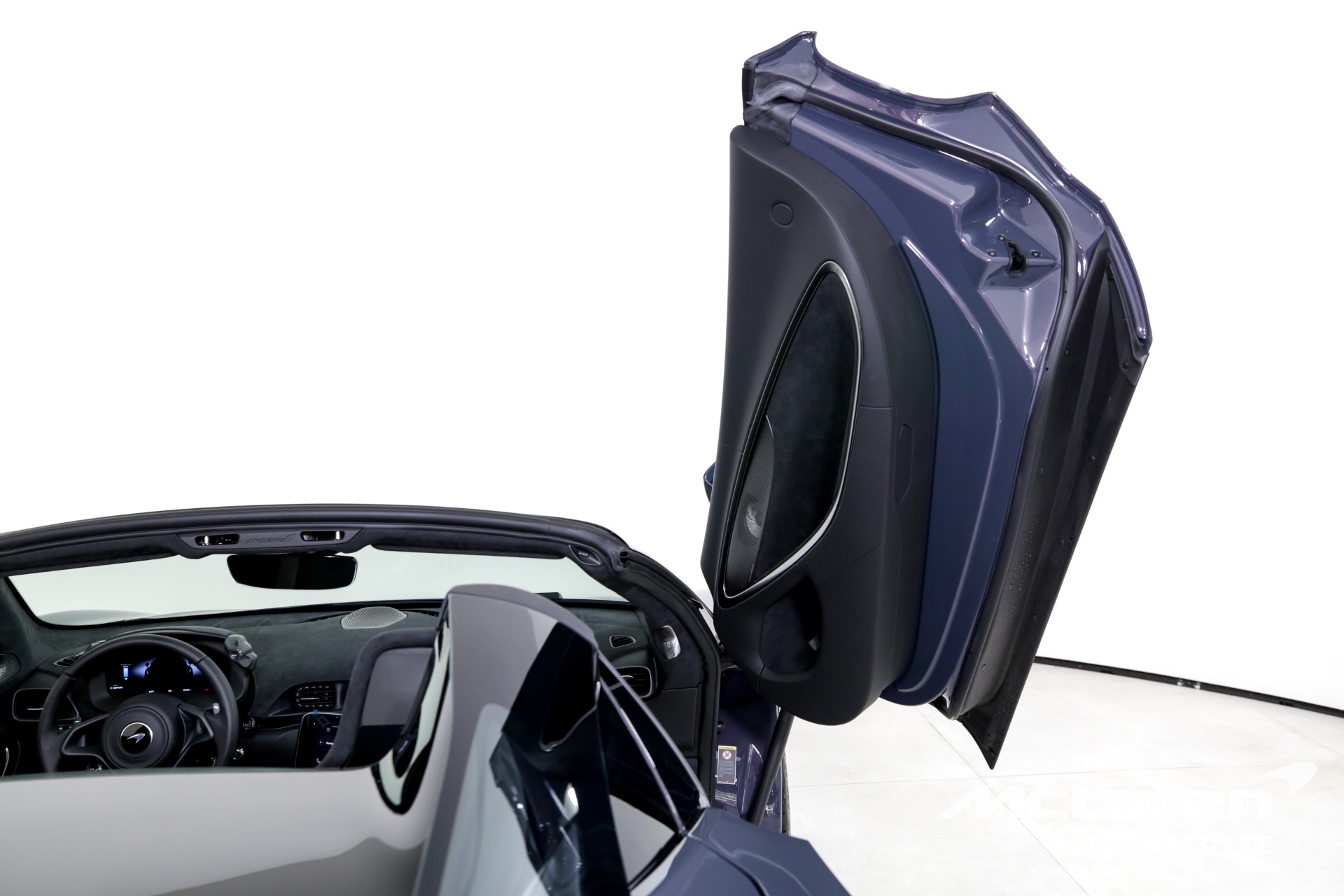 Used 2025 McLaren Artura Spider TechLux | Charlotte, NC