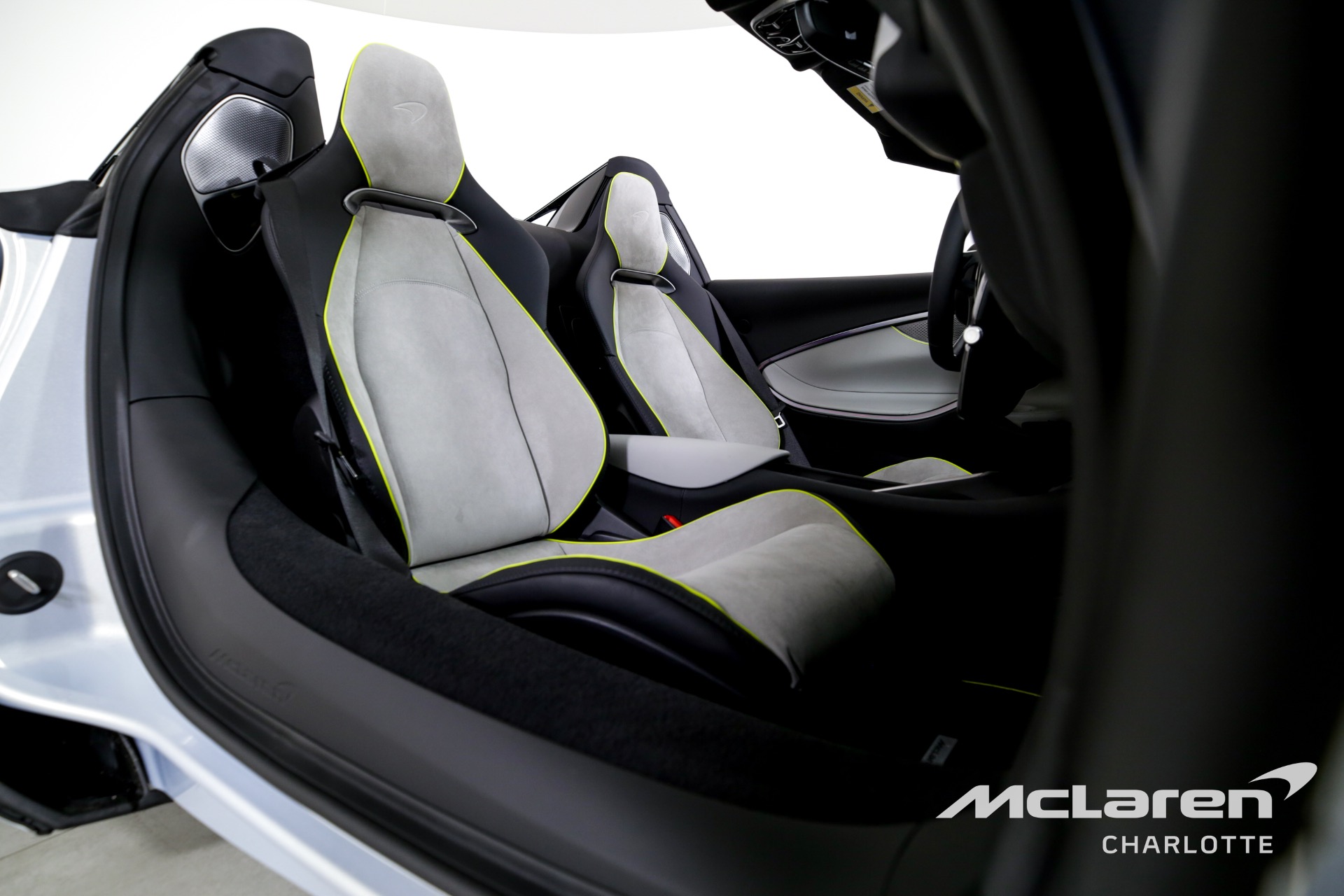 Used 2025 McLaren Artura Spider TechLux | Charlotte, NC
