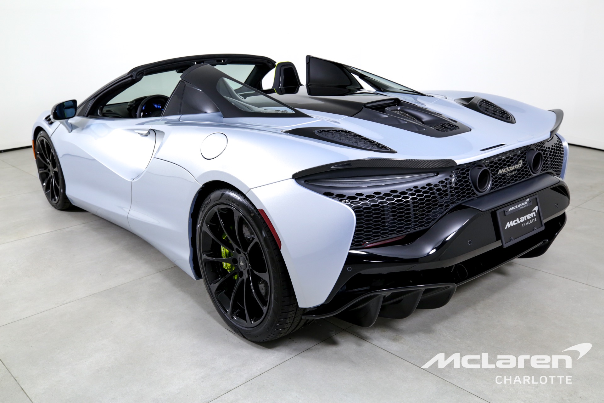 Used 2025 McLaren Artura Spider TechLux | Charlotte, NC