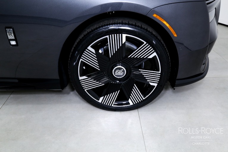 New-2025-Rolls-Royce-Spectre
