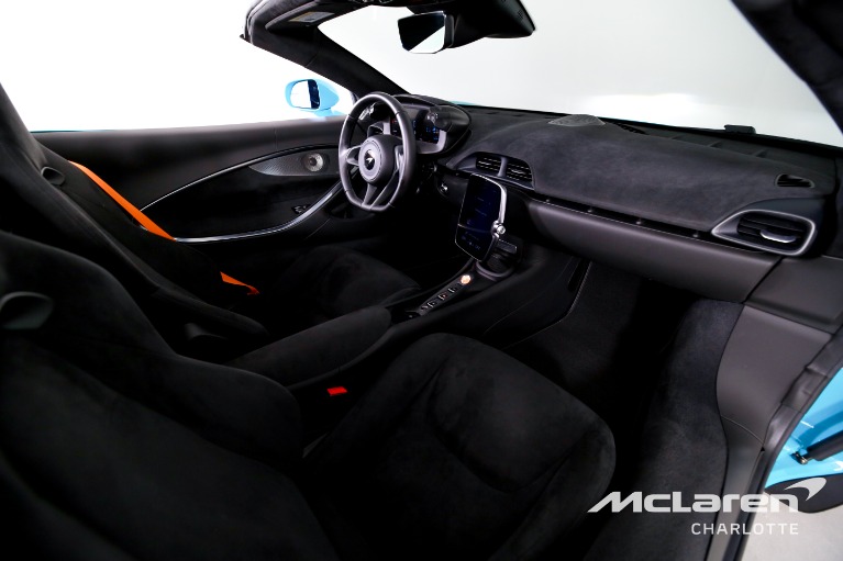 Used-2025-McLaren-Artura-Spider-TechLux