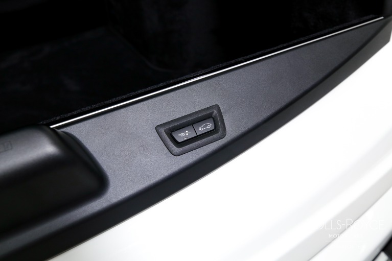 Used-2025-Rolls-Royce-Cullinan