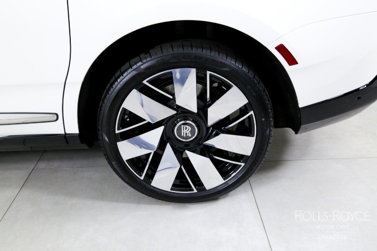 Used-2025-Rolls-Royce-Cullinan