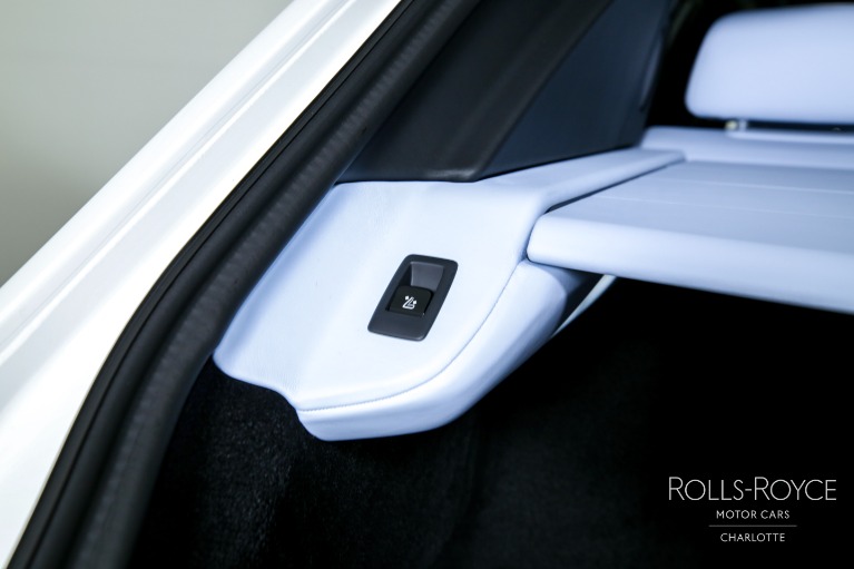 Used-2025-Rolls-Royce-Cullinan