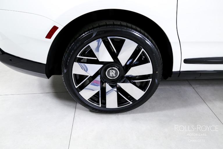 Used-2025-Rolls-Royce-Cullinan
