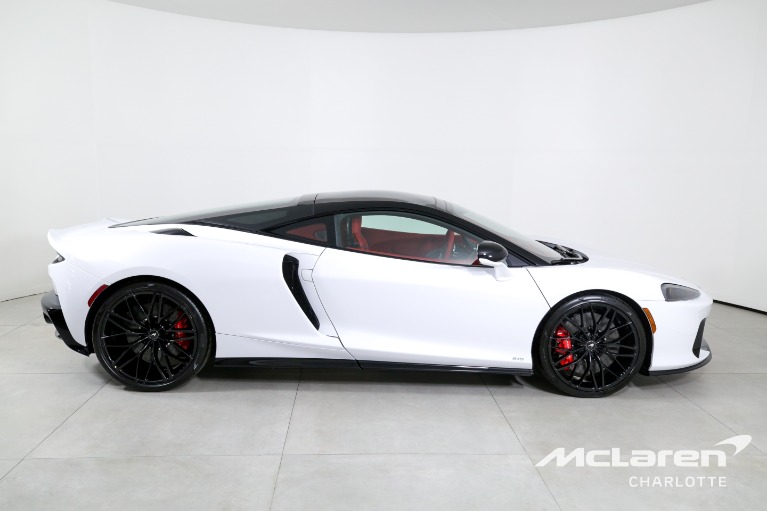 New-2025-McLaren-GTS