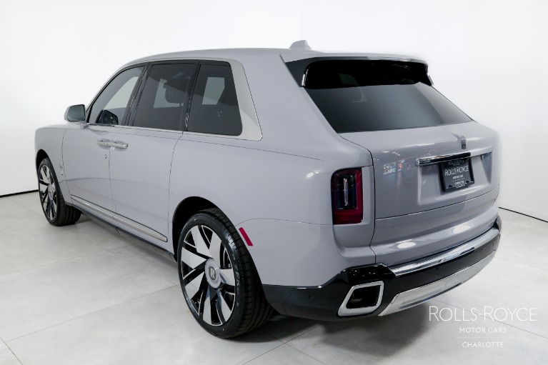 Used-2025-Rolls-Royce-Cullinan