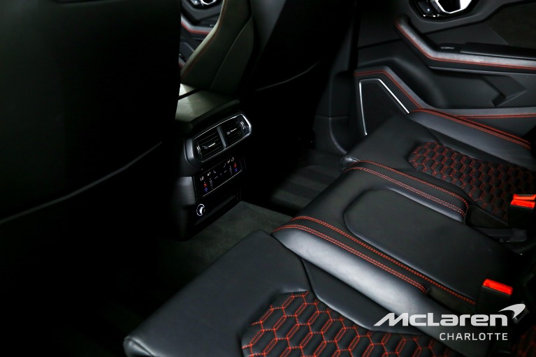 Used-2024-Lamborghini-Urus-S