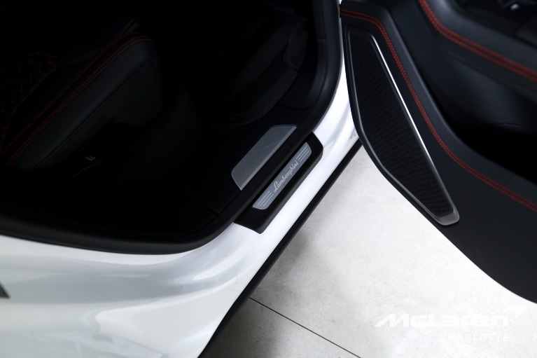 Used-2024-Lamborghini-Urus-S