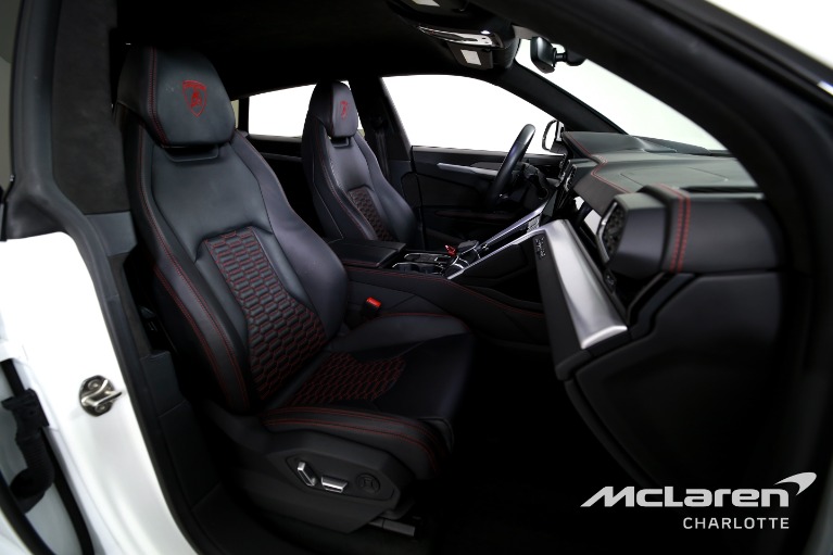 Used-2024-Lamborghini-Urus-S