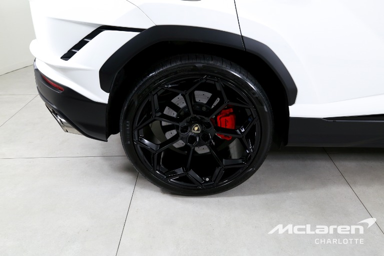 Used-2024-Lamborghini-Urus-S