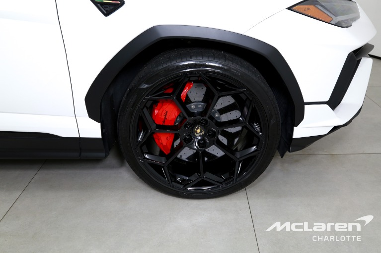 Used-2024-Lamborghini-Urus-S