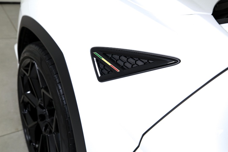 Used-2024-Lamborghini-Urus-S