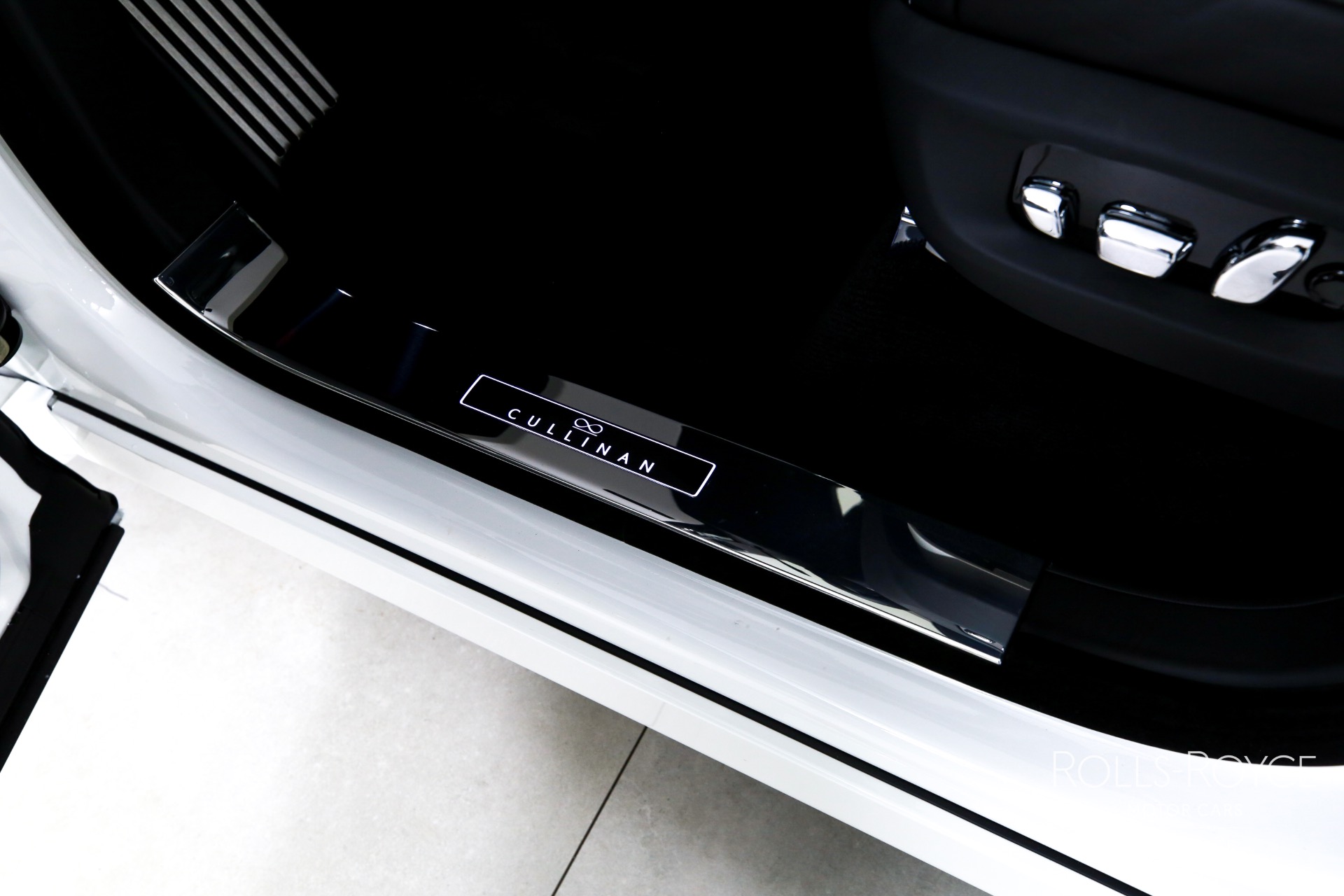 Used 2025 Rolls-Royce Black Badge Cullinan | Charlotte, NC