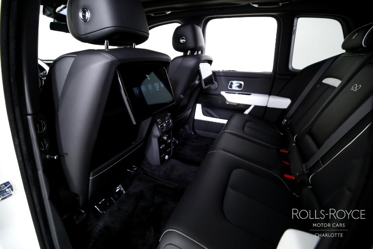 Used-2025-Rolls-Royce-Black-Badge-Cullinan