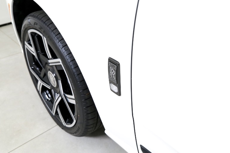 Used-2025-Rolls-Royce-Black-Badge-Cullinan