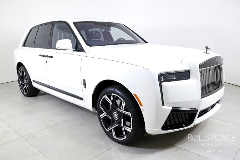 Used-2025-Rolls-Royce-Black-Badge-Cullinan