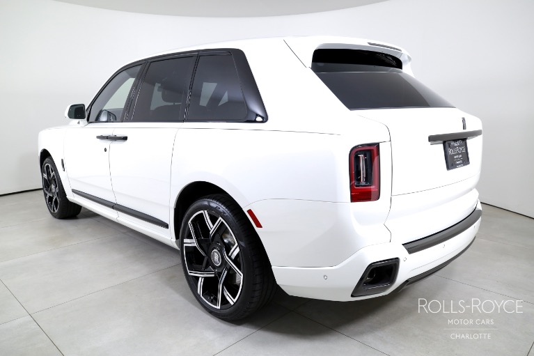 Used-2025-Rolls-Royce-Black-Badge-Cullinan