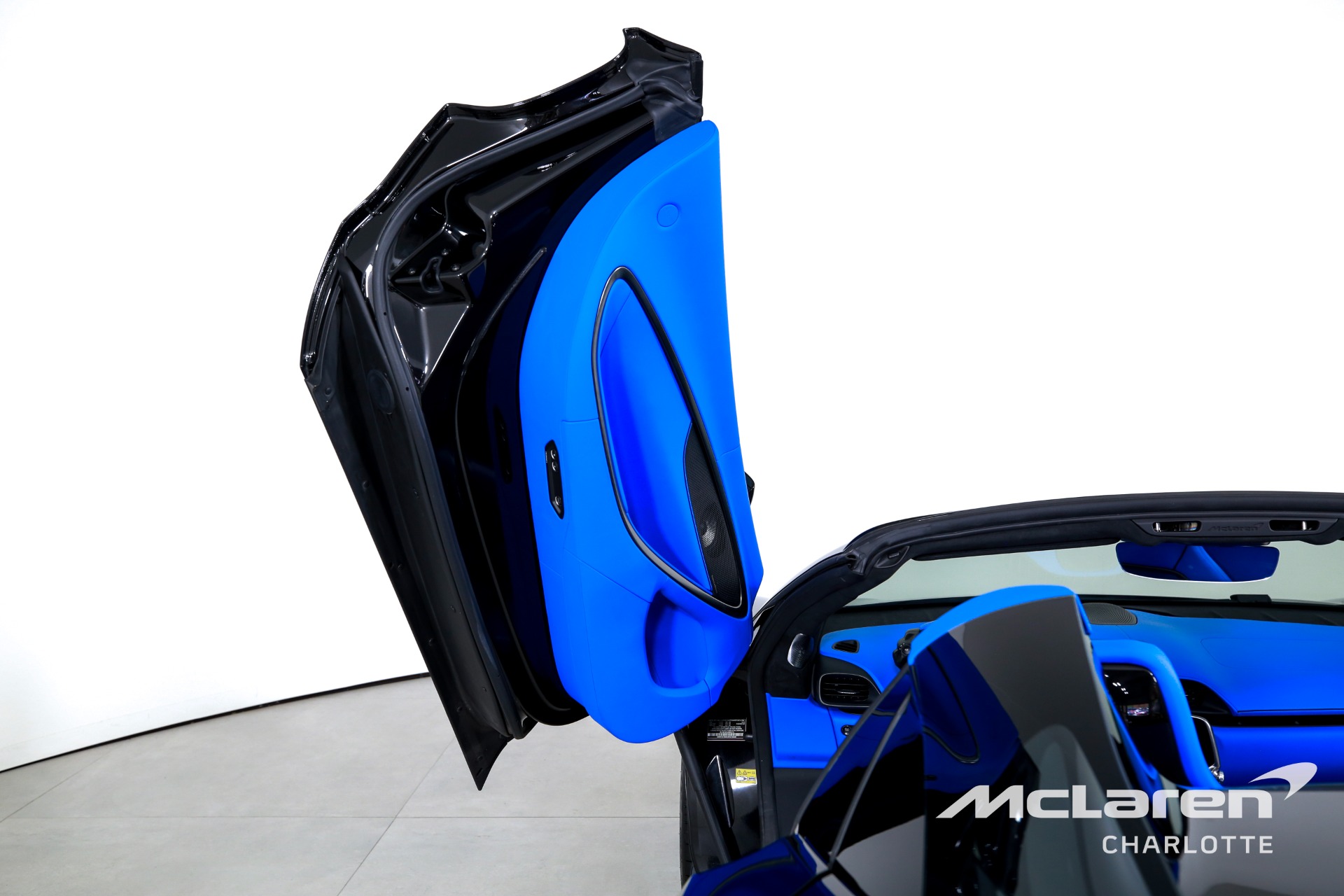 Used 2025 McLaren Artura Spider TechLux | Charlotte, NC