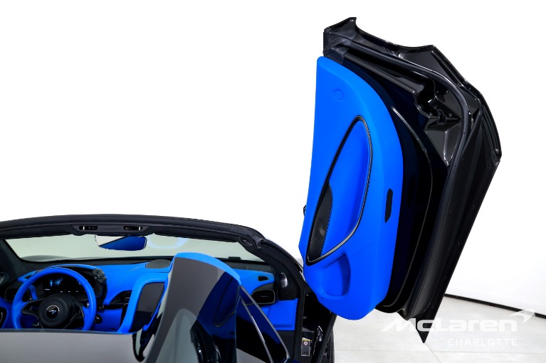 Used-2025-McLaren-Artura-Spider-TechLux