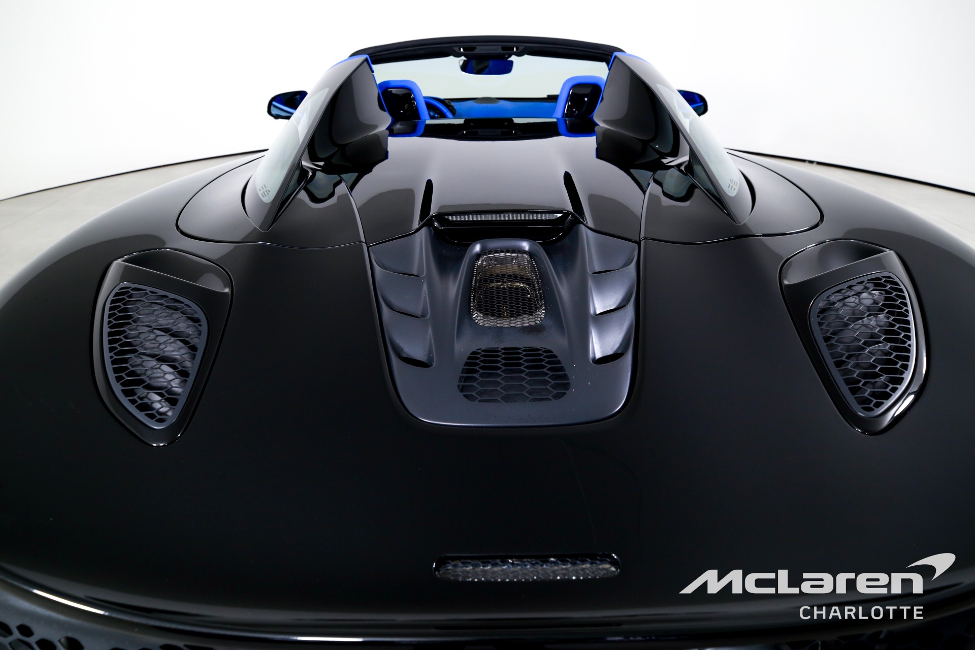 Used 2025 McLaren Artura Spider TechLux | Charlotte, NC