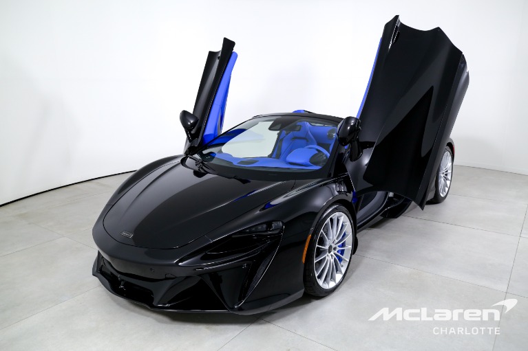 New-2025-McLaren-Artura-Spider-TechLux