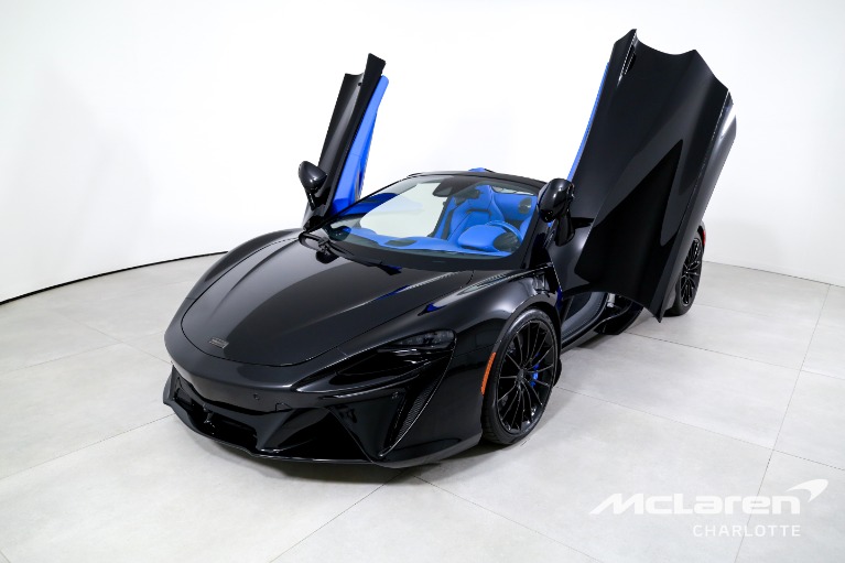 Used-2025-McLaren-Artura-Spider-TechLux