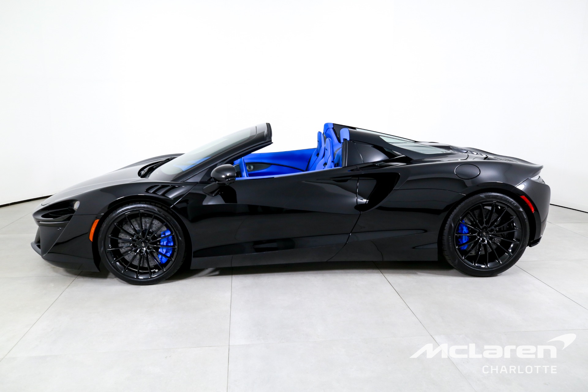 Used 2025 McLaren Artura Spider TechLux | Charlotte, NC