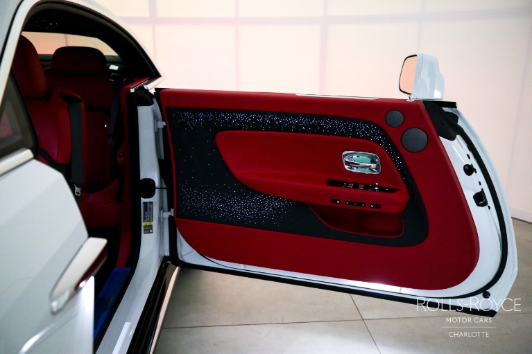 Used-2025-Rolls-Royce-Spectre